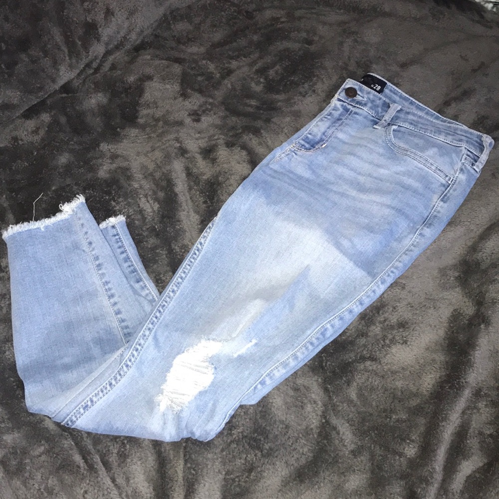 hollister crop jeans